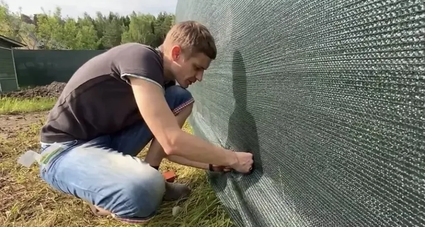 Не только красивое, но и практичное ограждение на даче: устанавливается за день, а стоит недорого - соседи обзавидовались