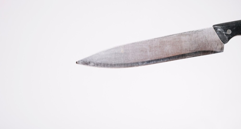 В Борисоглебске пьяный мужчина пытался убить ножом знакомого