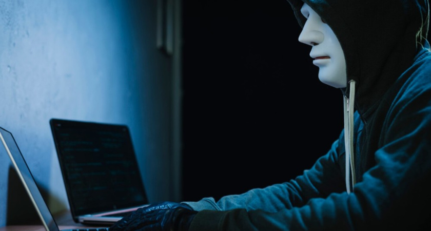 Жительница Воронежа лишилась 410 тысяч рублей доверившись трейдеру в мессенджере