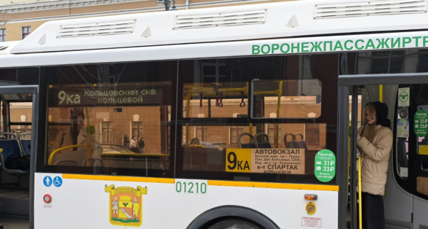В Воронеже усилили контроль за автобусами и ввели новые выделенные полосы