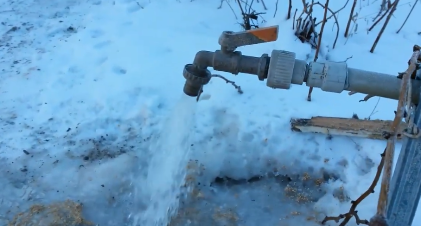 Забыл о промерзшем уличном водопроводе навсегда. 3 способа от сантехника с 12-летним стажем