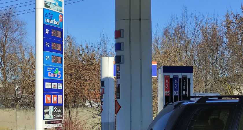 Почему я перестал заливать полный бак: горькая правда, о которой молчат на заправках