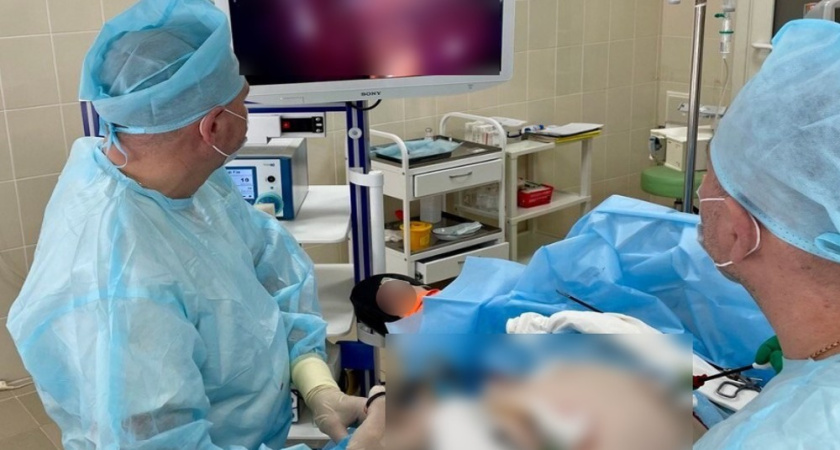 Воронежские хирурги удалили из желчного протока 60-летней женщины три камня