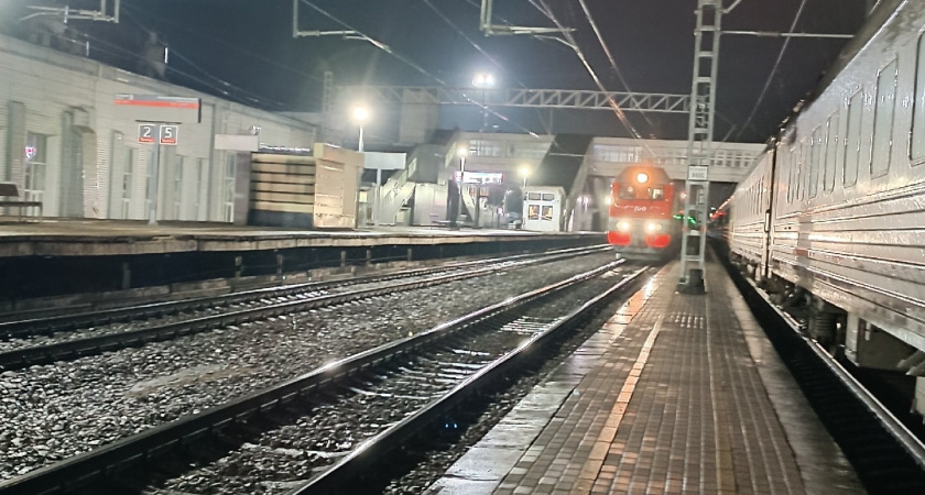 Попросила «по-человечески», а повела себя по-свински: как я уступил женщине нижнюю полку, а она меня потом даже не пустила к столу