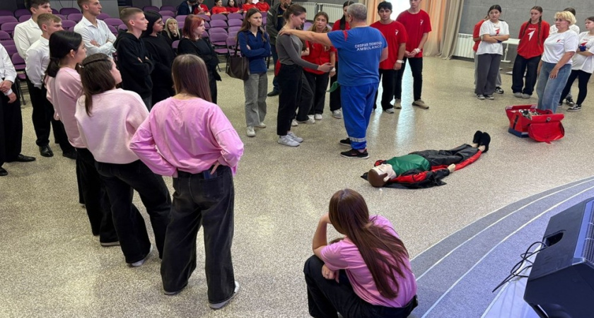 Воронежские медики стали судьями соревнований по первой помощи среди подростков