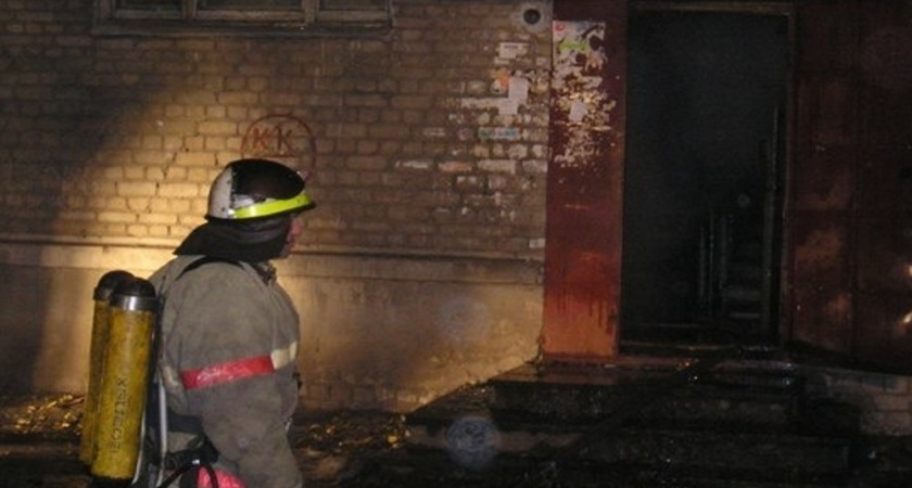 В Россошанском районе пожарные потушили возгорание в жилом доме