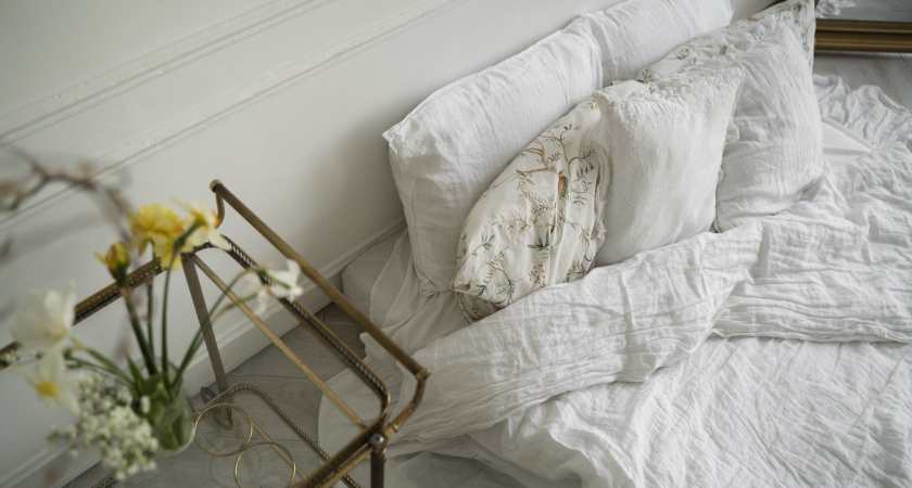 Старые простыни не выбрасывайте: идеи, которые сэкономят ваши деньги
