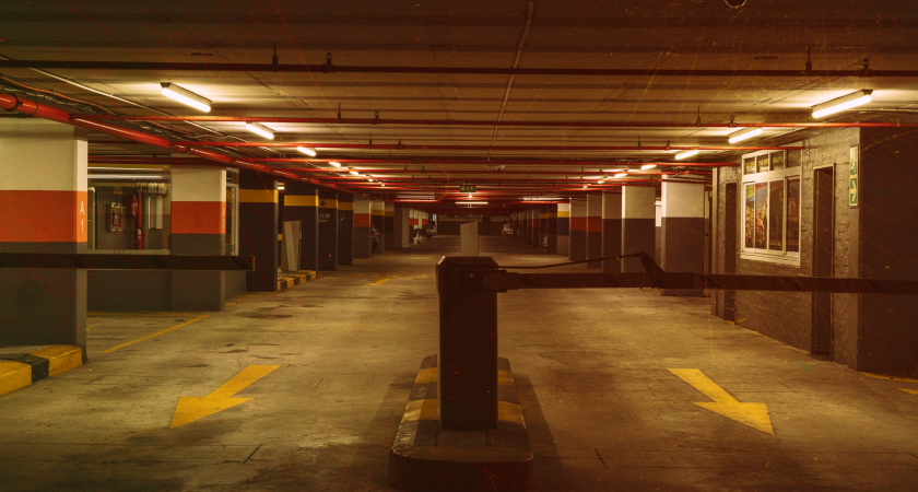 Бывший таксопарк в Железнодорожном районе выставили на продажу за 350 млн рублей