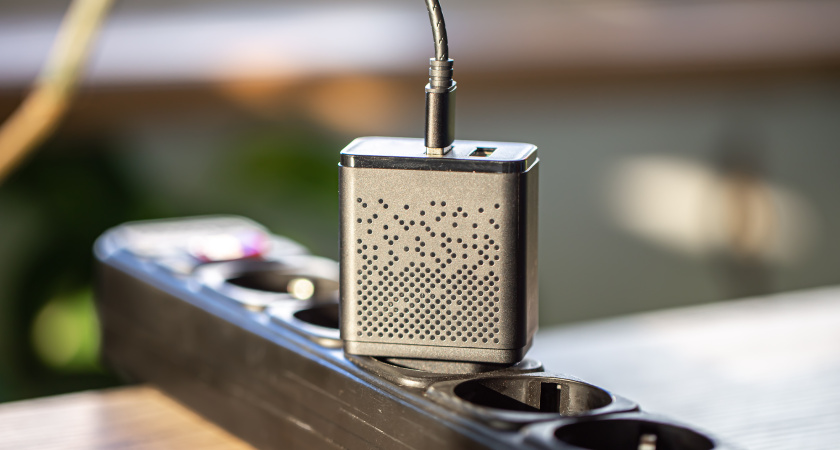 Невидимая защита: как сетевой фильтр оберегает ваши устройства