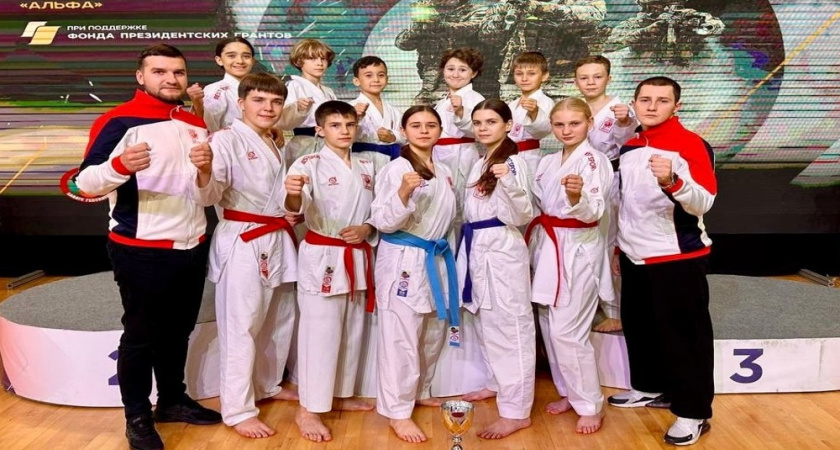 Воронежские каратисты завоевали 7 медалей на турнире ветеранов подразделения «Альфа»
