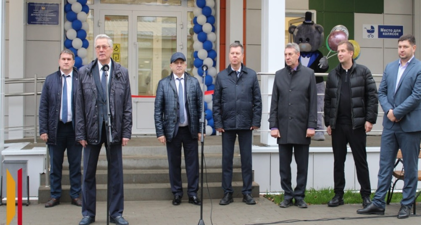 В Боброве открылась новая детская поликлиника для семи тысяч маленьких пациентов