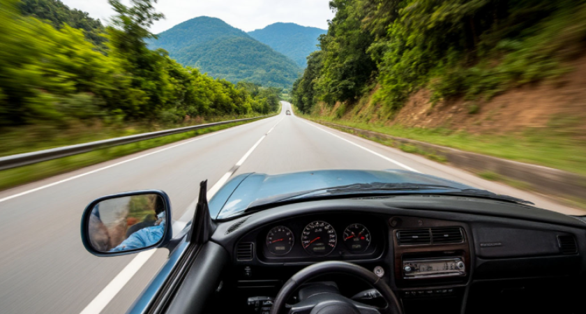 Кого оштрафуют за "лысую" резину зимой: сейчас должен знать каждый водитель