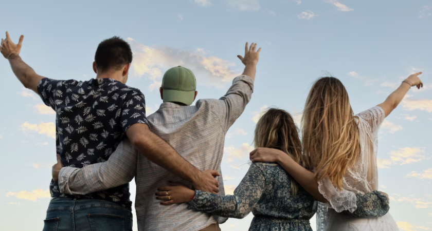 От таких друзей надо избавляться: Омар Хайям знал давно и поделился со всеми своей мудростью - запомните ее на всю жизнь