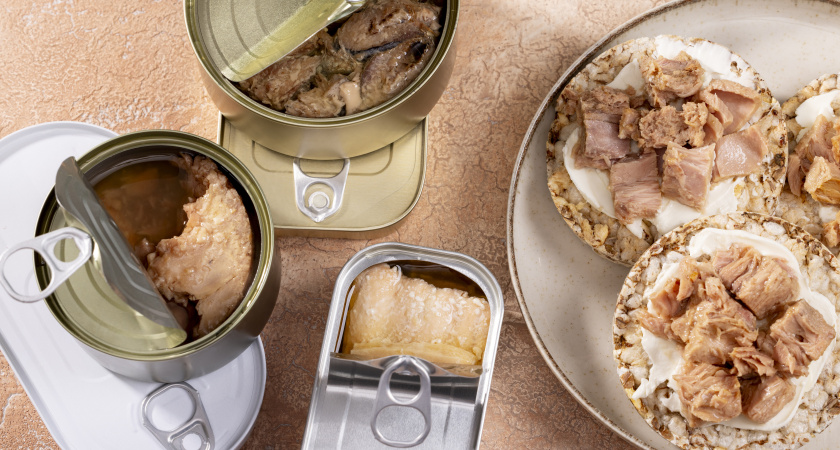 Купила консервы - говядину и свинину тушеные, что стало за 3 года с качеством: попробовала и показываю изменения