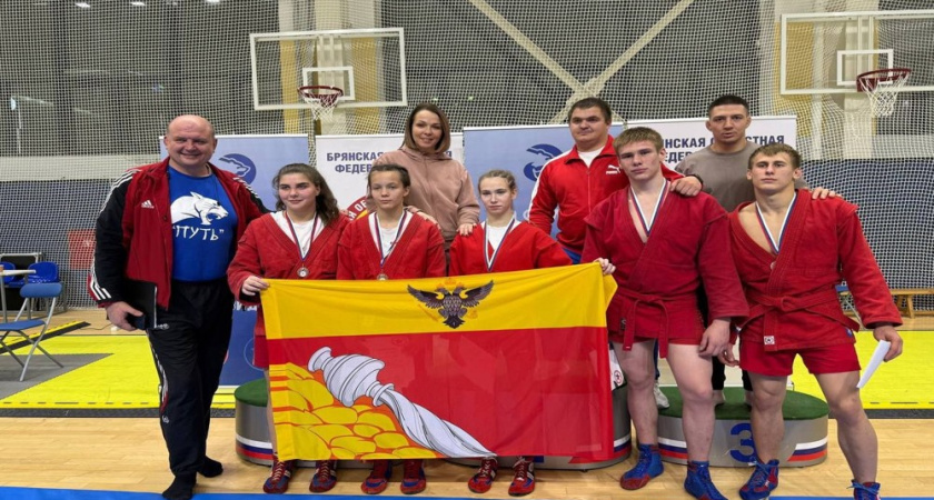 Воронежские самбисты привезли домой медали первенства ЦФО в Брянске