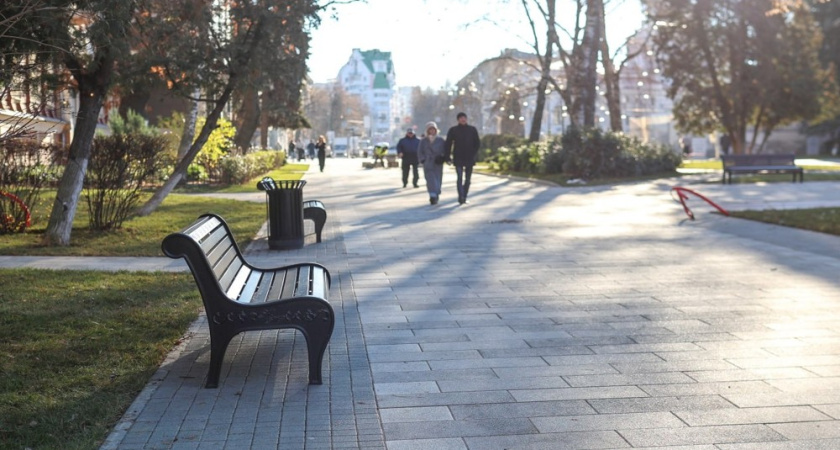 На улице Карла Маркса готовят территорию к зимнему этапу благоустройства в Воронеже