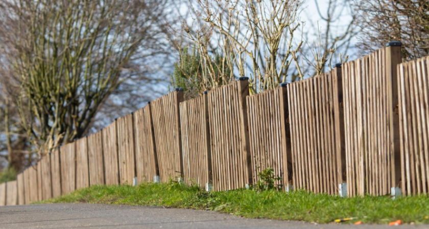 Как наши деды ставили столбы, которые не гниют и служат до сих пор - секрет забора на 100 лет