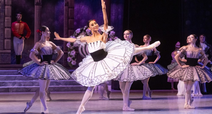 Балет Пахита Юрия Смекалова покорил зрителей на премьерах в Воронеже