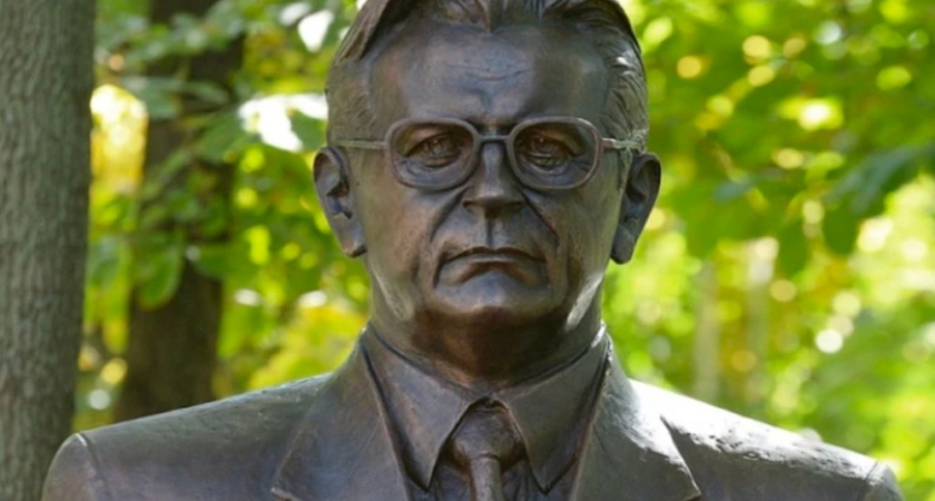 Столетие Виталия Воротникова могут отметить в Воронеже в следующем году