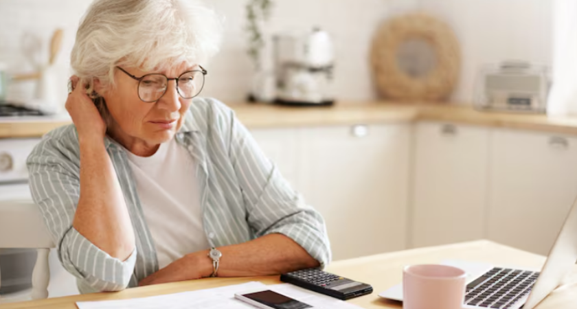 Социальные выплаты в России: сколько будут платить пенсионерам в 2026 году