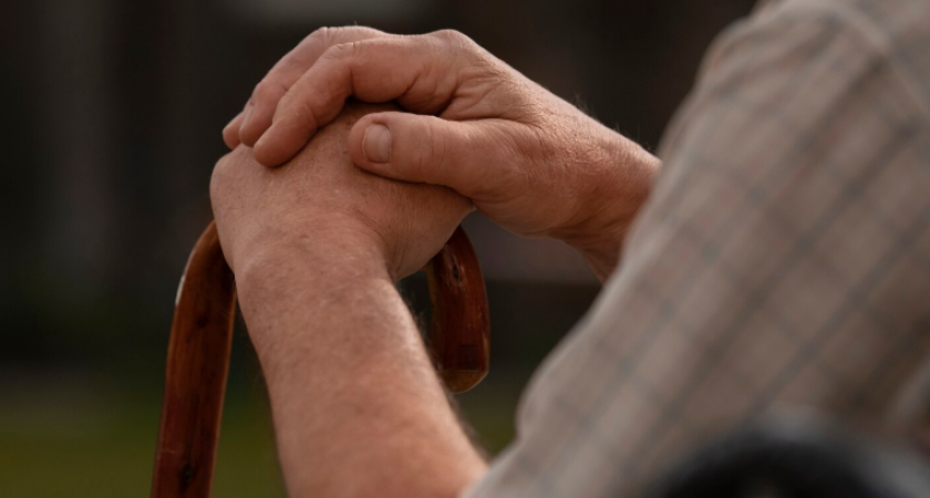 Не ждите помощи от родных в старости: 8 пунктов, чтобы не зависеть от них