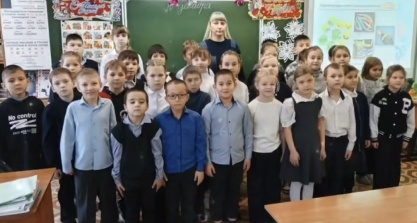 В борисоглебской школе состоялась встреча учащихся с инспектором по безопасности дорожного движения