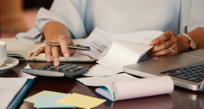 Жителям Воронежа январские пенсии и детские пособия перечислят в декабре: подробный график выплат