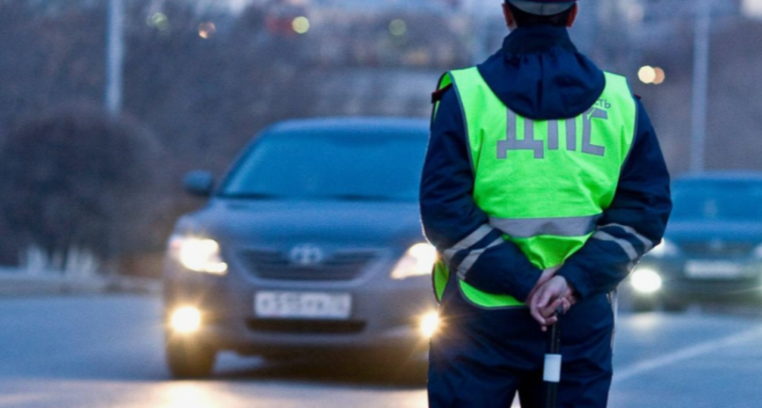 Что должен инспектор ДПС водителю, если он остановил автомобиль и хочет составлять протокол