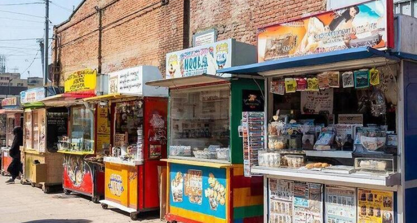 Губернатор Воронежа объявил "войну" незаконным киоскам: жители массово жалуются на вейп-павильоны