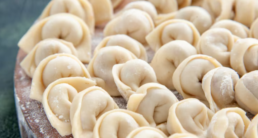 Почему домашние пельмени слипаются и развариваются? Ключевая ошибка в самом начале