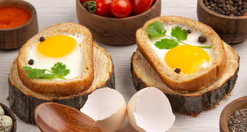 Этот простой набор превращается в лучший домашний завтрак за 15 минут: хлеб, яйцо, сыр