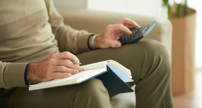 Кому прибавят 13 000 рублей к пенсии: повышения начнутся уже в феврале