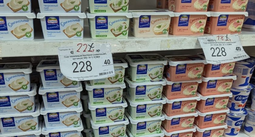 Светофор vs супермаркеты: 8 продуктов, которые покупаем там снова и снова (и не стесняемся)