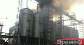 В Воронежской области загорелся завод подсолнечного масла