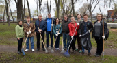 Воронежские депутаты привели в порядок Бринкманский сад 