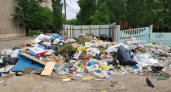 У воронежских домов под управлением УК «Созвездие» скопилась гора мусора