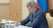 За год на посту воронежского губернатора Александр Гусев немного потерял в доходах