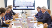 Владимир Нетесов вместе с губернатором обсудил социально-экономическое развитие региона