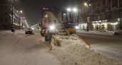 Ночью центр Воронежа от снега расчищали 70 единиц спецтехники 