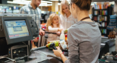 Кому на самом деле выгодны кассы самообслуживания, и стоит ли ими пользоваться: новая экономика меняет наш опыт в супермаркете