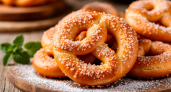 Нежные творожные крендели с хрустящим сахарным верхом: рецепт, который получается с первого раза