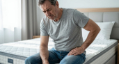 Матрас за 80 тысяч не помог: какие факторы влияют на утреннюю боль в спине
