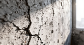 6 ошибок при штукатурке, из-за которых трещины появляются через год: что делают не так мастера и заказчики