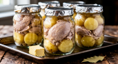 Дешевле и вкуснее, чем в печи: как я готовлю картошку с окорочками в литровых банках — храню прямо в холодильнике