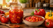Лечо «20 минут» готовлю из мясистых помидоров: соус выходит густым, а перец остаётся целеньким