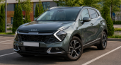 Заправка в два раза дешевле? В России появились необычные Kia Sportage и K5
