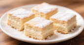 Вкуснее эклеров и красивее слоек: готовим «Ленинградские» пирожные по советскому рецепту