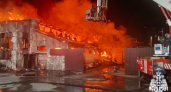 Ночной пожар уничтожил склад на Московском проспекте в Воронеже