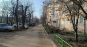 ДПС проверяют авто прямо во дворах: за что можно лишиться прав у собственного подъезда — важно знать каждому водителю