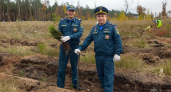 В Воронеже спасатели высадили деревья на Кожевенном кордоне